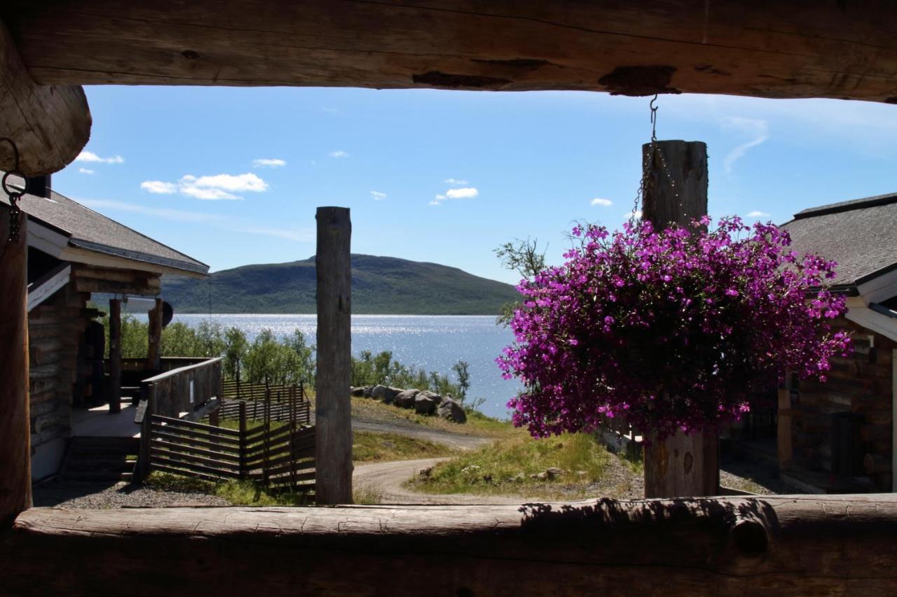 Aeijaen Moekki Сasa de vacaciones Kilpisjärvi